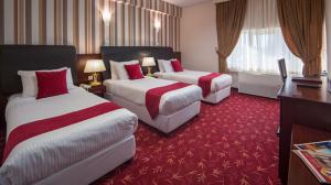  Pars Hotel Ahvaz 3 beds