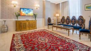  Espinas Palace Hotel Tehran Signature Suite for 2 people, City View (Floor 16-20)