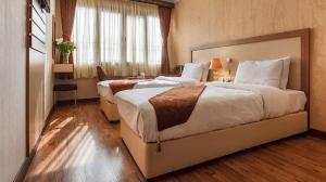  Pamchal Hotel Tehran, two twin beds