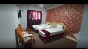  Noor Hotel Mashhad, two twin beds