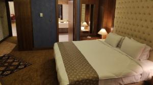  Homa Hotel Bandar Abbas, two beds