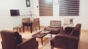  Hiron Hotel Apartment Bushehr, two-bedroom suite, five beds