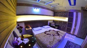  Gol Gandom Hotel Mashhad, two beds