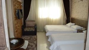  Gol Gandom Hotel Mashhad, four beds