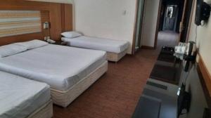  Hamraz Hotel Mashhad Four-bed Suite