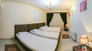  Rose Rayhan Hotel Apartment, Shiraz, one bedroom apartment, four beds