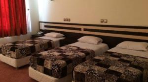  Iranika Apartment Hotel (Mehr Asl) Ahvaz Four-bed Suite