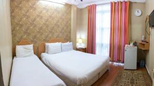  Yalda Hotel Mashhad, three beds