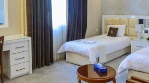  Samen Hotel Mashhad, one royal bed