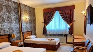  Jam Hotel Mashhad, two beds