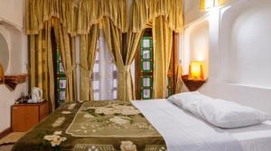  Vali Yazd Traditional Hotel, Two Beds