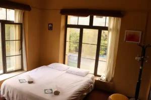  HiHotel-Forough Farrokhzad Room.jpg