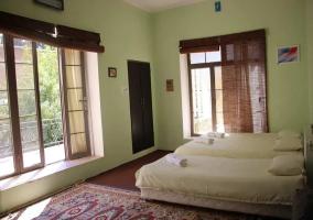  Nima Yushij double room