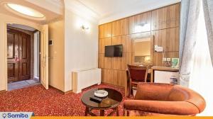 Triple room in Sadeghieh Hotel, Mashhad Triple room in Sadeghieh Hotel, Mashhad