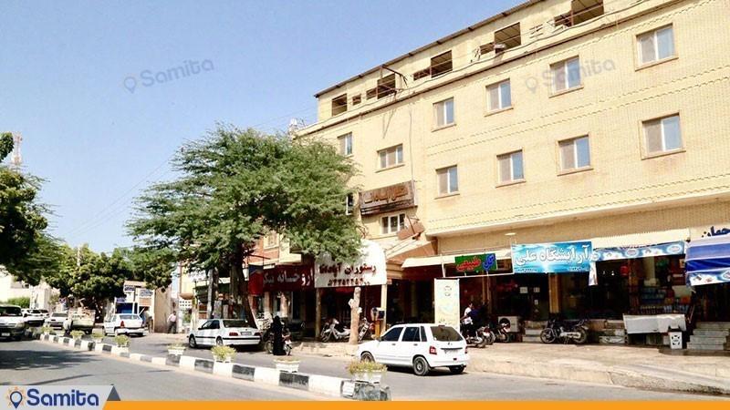  Facade of Apadana Hotel