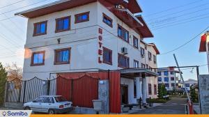  Exterior of the Malekshah Grand Hotel building