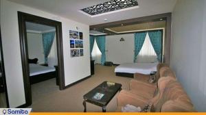  Quadruple room at Gostaresh International Hotel