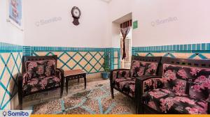  The lobby of the traditional Lab Khandaq hotel