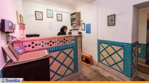  Reception at the traditional Lab Khandaq hotel