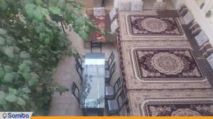 منطقة المعيشة الخارجية في سكن السياحة البيئية في المنزل الطيني