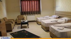 غرفة ثلاثية فندق عطر سيب