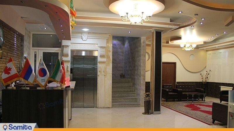 لوبي فندق عطر سيب