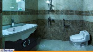 حمامات فندق هزار