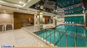 استخر هتل آپارتمان آرمان