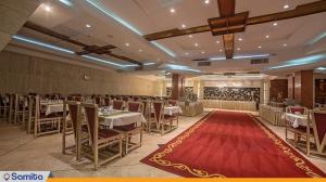 سالن صبحانه خوری هتل اترک