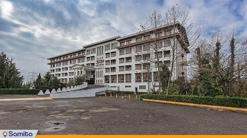 نمای ساختمان هتل اسپیناس آستارا