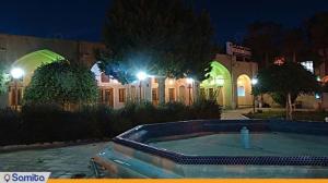 نمای ساختمان هتل جهانگردی نائین