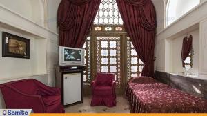 اتاق سه نفره هتل سنتی